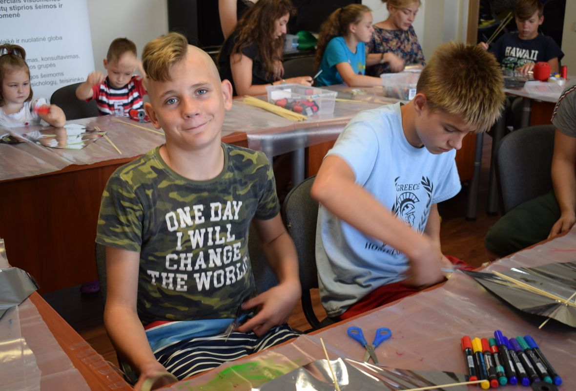 2019 07 24 Aitvarų gamyba