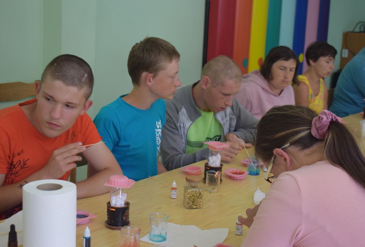 2023 07 03 Muilo dirbtuves Vilniaus Lakstingalus namai 4