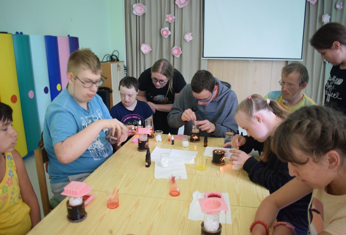 2023 07 03 Muilo dirbtuves Vilniaus Lakstingalus namai 8