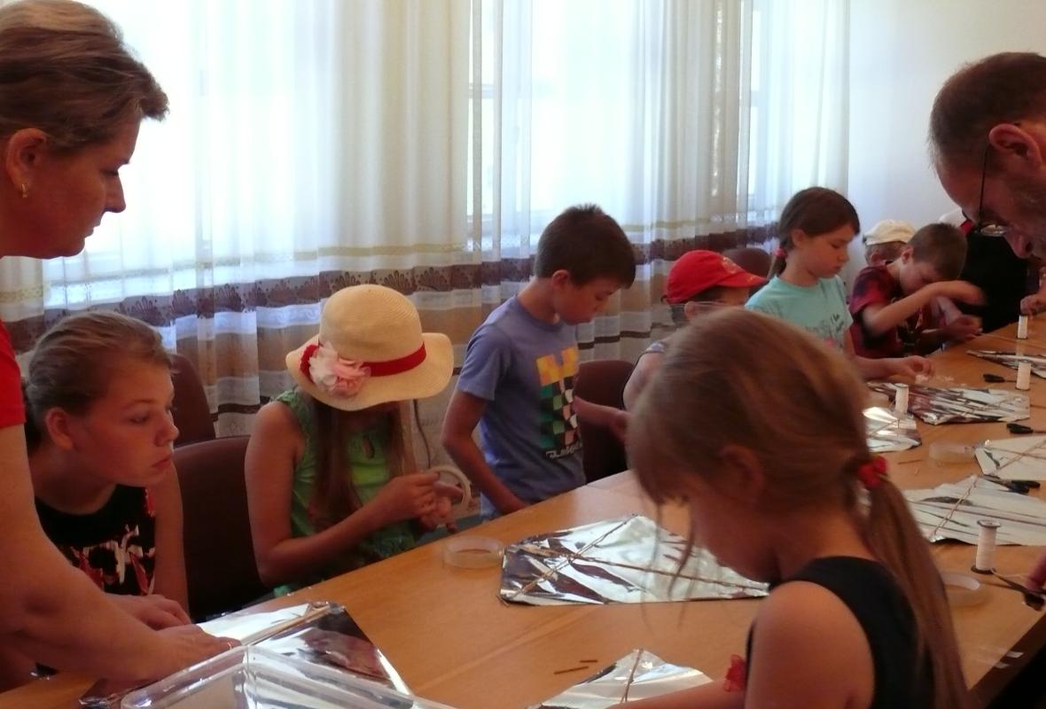 2018 08 02 Aitvarų gamyba