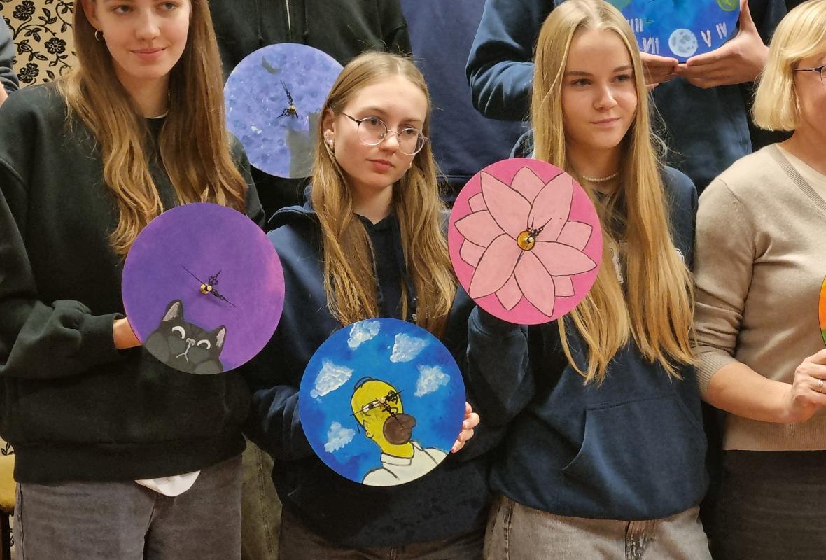 Sieniniu laikrodziu dirbtuves 23