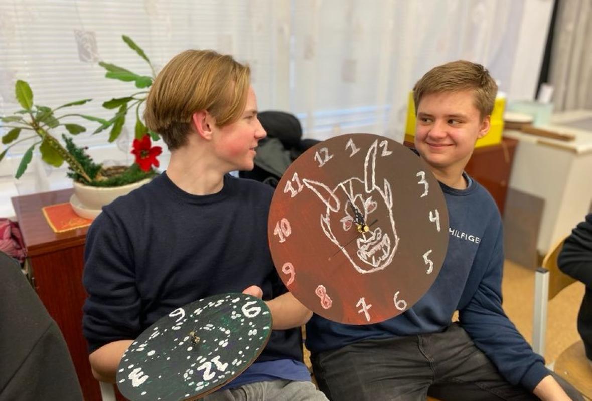 Sieniniu laikrodziu dirbtuves 27